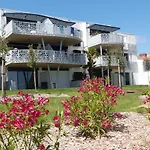 Pmr Avec Balcon, Piscine, Parking Et à - Fr-1-194-229